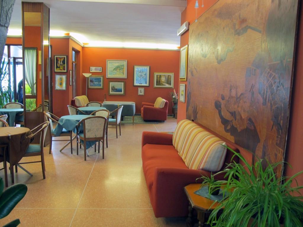 Hotel Capo 诺利 外观 照片