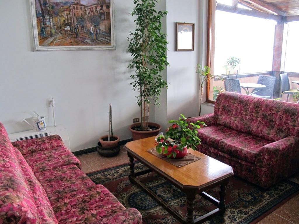 Hotel Capo 诺利 外观 照片